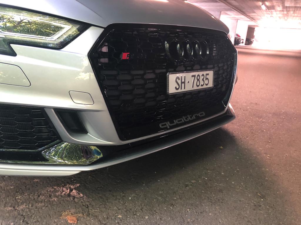 Original Audi RS3 Audiringe vorne hinten und Embleme Typenbezeichung schwarz  NEU, A3, Audi